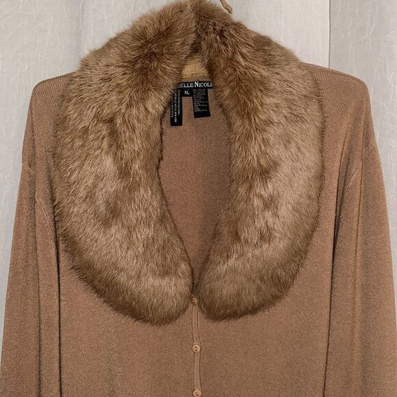 Michelle Nicole XL Tan Knit Button Front V-Neck Fox Fur Collar Elegant Cardigan - Picture 3 of 14